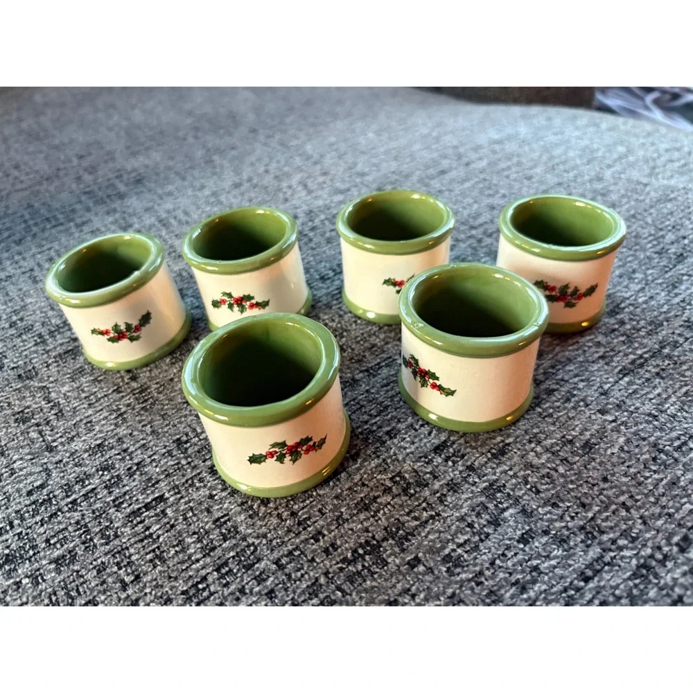 Set of 6 Ceramic Napkin Rings Holly Berry Christmas Holiday Table Decor